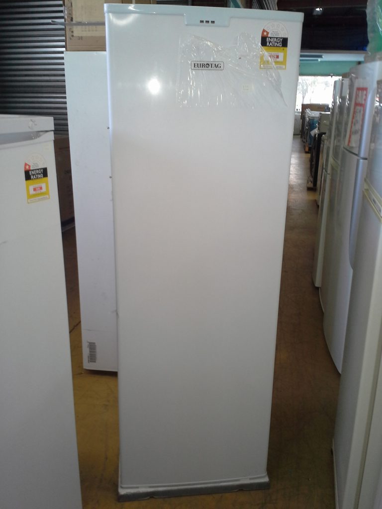 295 LT UPRIGHT VERTICAL FREEZER WITH 12 MONTHS WARRANTY Discount