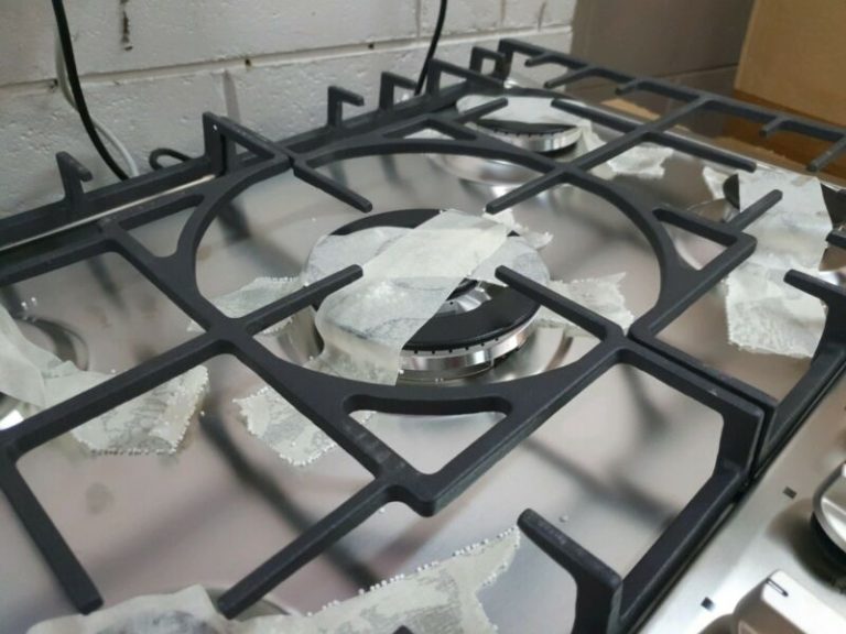 Stainless Steel Gas Cooktop + FFD & Cast Iron Trivets 680mm