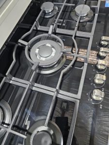 "DEVANTI CT-GAS-5B-L-BK 90cm Black Glass 5 Burner Gas Cooktop with Triple Wok Burner"