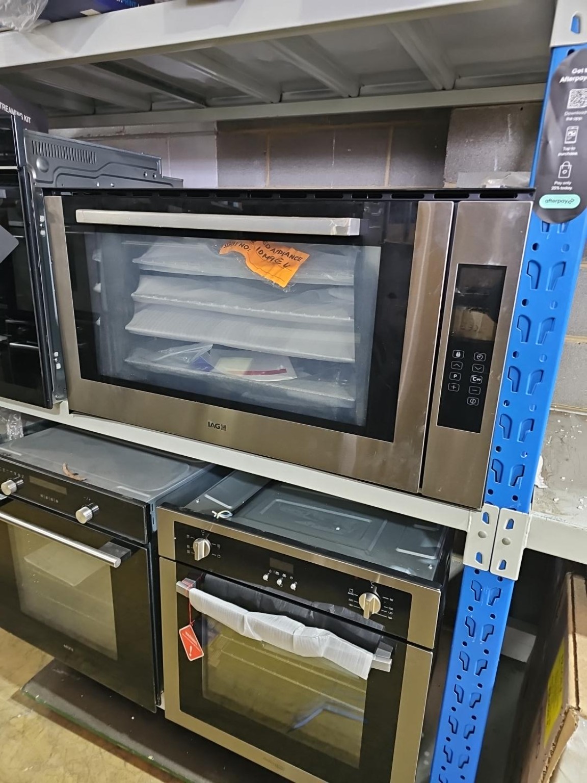 IAG IOM9SE4 90cm Built-In Electric Oven | Factory Second Never Used | Stainless Steel - Image 2