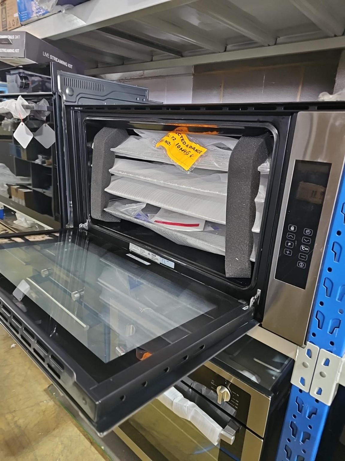 IAG IOM9SE4 90cm Built-In Electric Oven