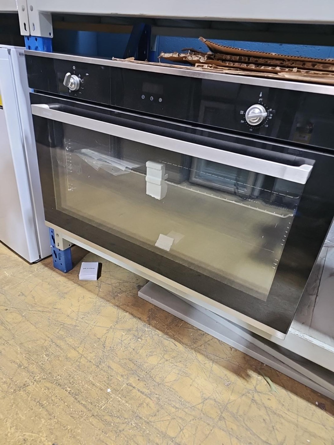 Omega OBO960X1 90cm Built-In Electric Oven Factory Second – Never Used - Image 2