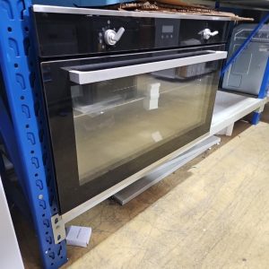 Omega OBO960X1 90cm Built-In Electric Oven Factory Second – Never Used