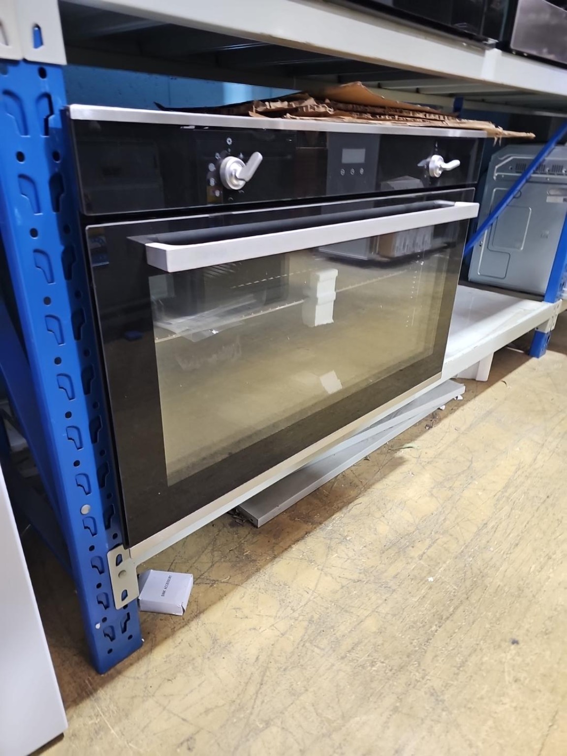 Omega OBO960X1 90cm Built-In Electric Oven Factory Second – Never Used