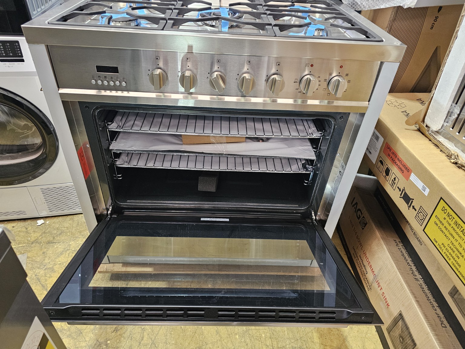 Technika TU950TME8 90cm Dual Fuel Freestanding Cooker – Ex Display - Image 4