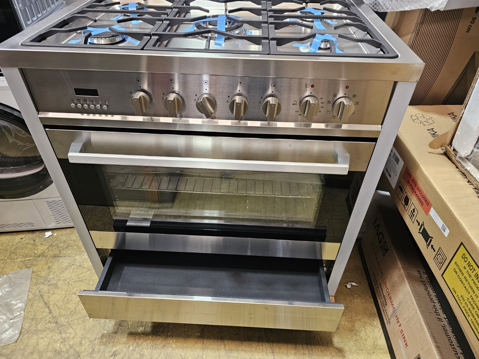 Technika TU950TME8 90cm Dual Fuel Freestanding Cooker – Ex Display - Image 3